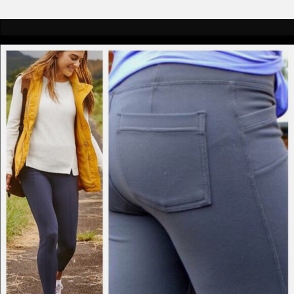 Athleta black leggings with side pockets and back pockets size XXS - Picture 3 of 8